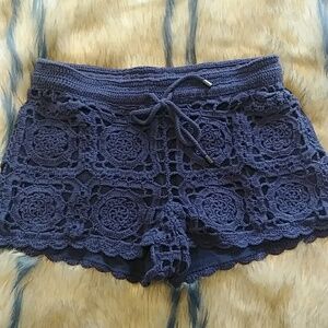 Joie crochet shorts size small